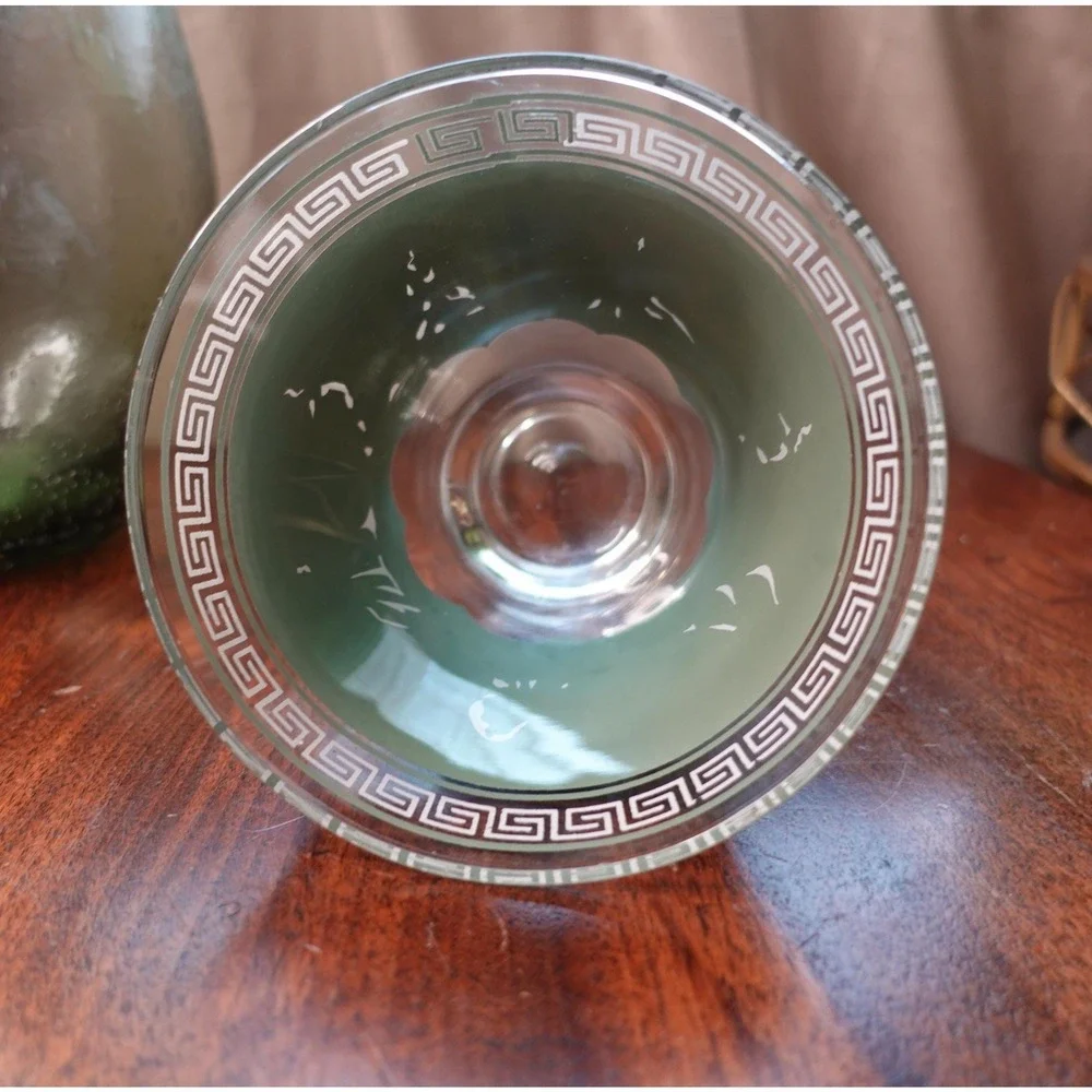 Vintage Grecian‎ theme green and white Fluted glass bowl